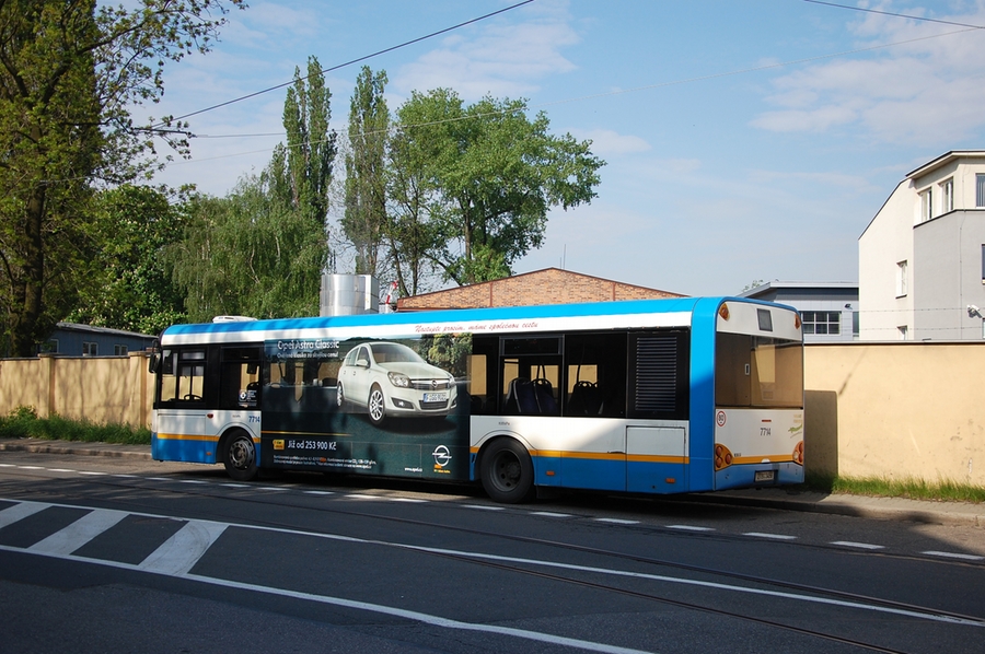 7714-52-ostrava-u-valcharska-8-5-2010-3-jpg-zip__q-7b4c17c9a91b337-7d