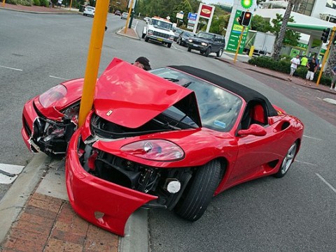 FerrariCrash4