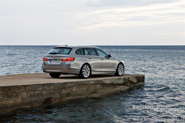 bmw-rady-5-touring-oficialne-1