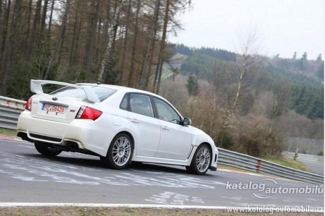 subaru-impreza-wrx-sti-sedan-na-nordschleife-6